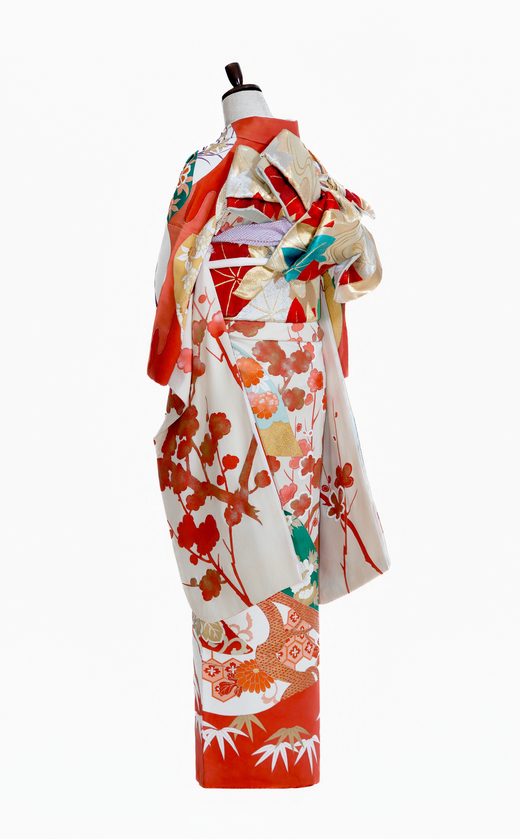 瑞雲に四季花々（後ろ向き）