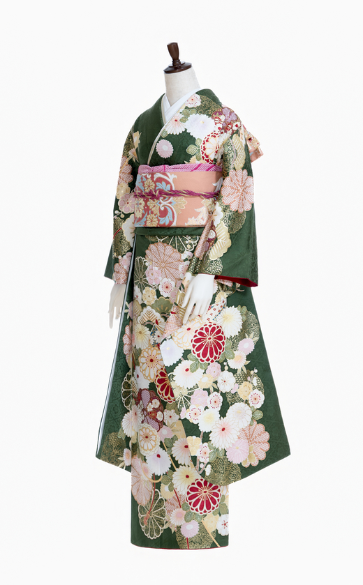 綸子地に菊花千切（横向き）