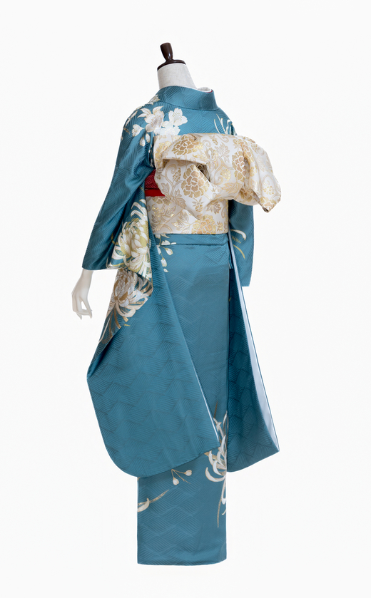 枝垂れ桜に乱菊（後ろ向き）